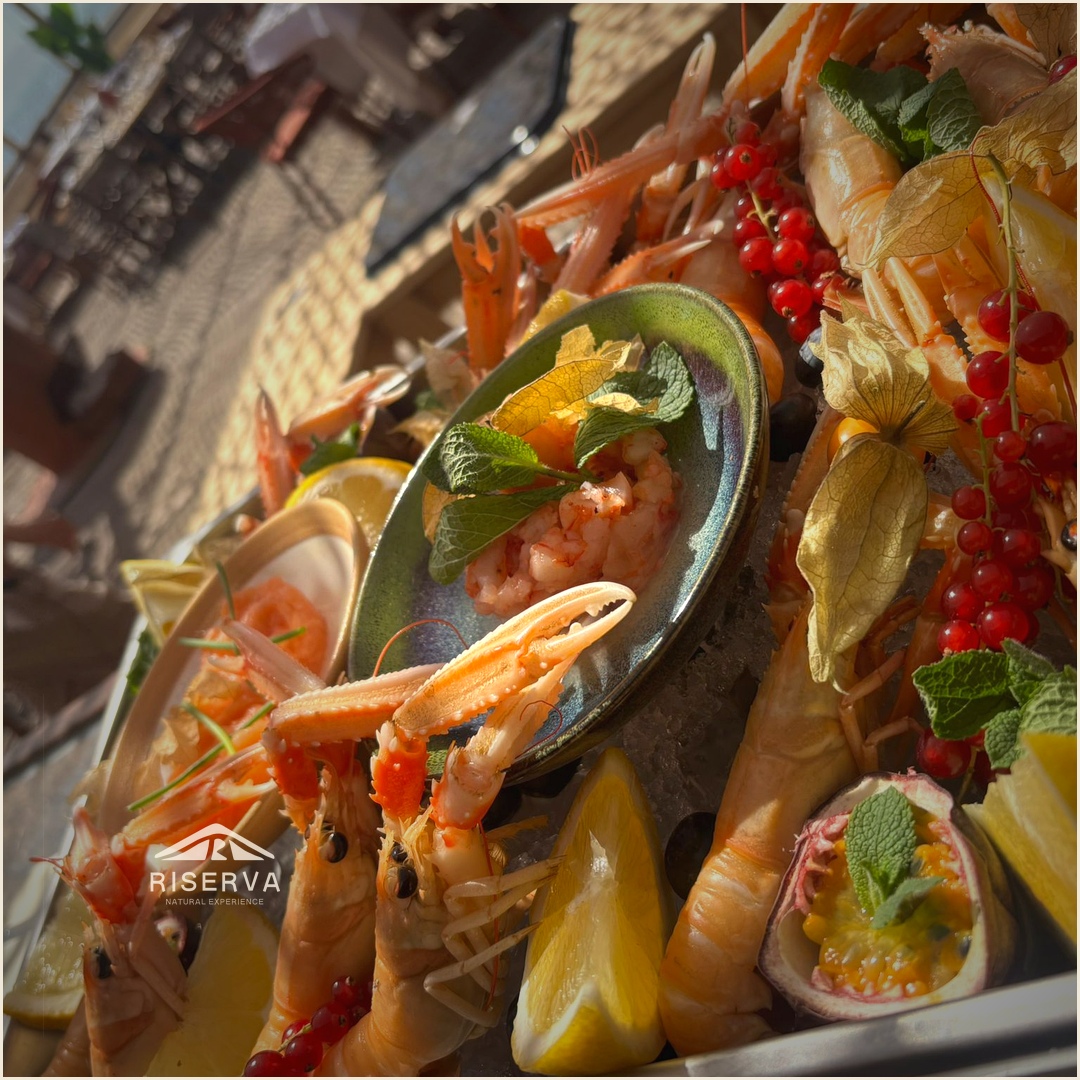 Vassoio di crudi di mare — Riserva Natural Experience